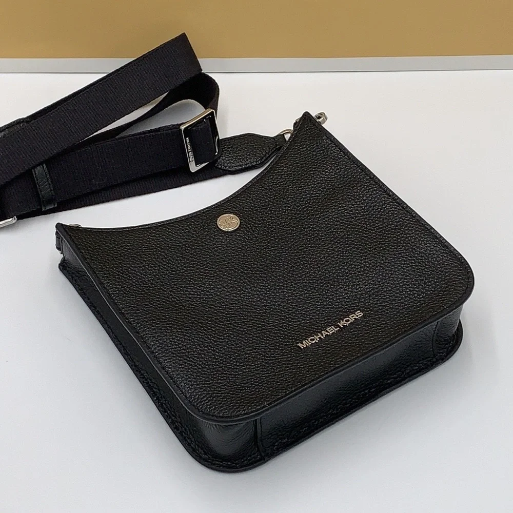 MICHAEL KORS Briley Small Pebbled Leather Messengr